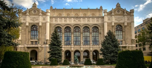 Historic walk tour at the birthplace of Budapest
