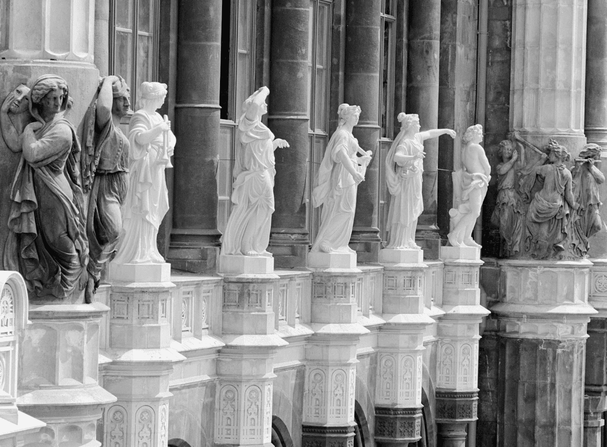 /api/media/file/szobrok