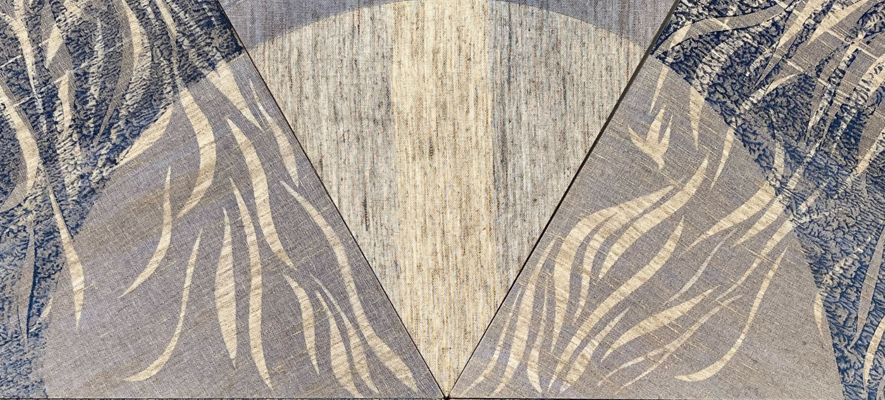 Tárlatvezetés a Tű-Rés-Határ című kiállításon a kiállításon