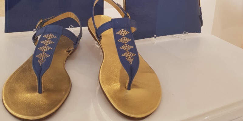 Imre Molnár: Dia’s Sandals